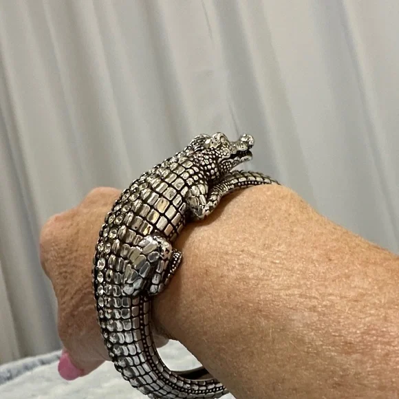 Silver Crocodile Bangle Bracelet - Picture 3 of 3